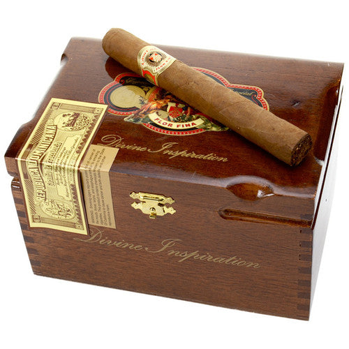 Arturo Fuente CasaCuba